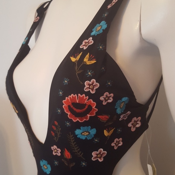 Gianni Bini Senorita plunge one piece swimsuit - Picture 7 of 10